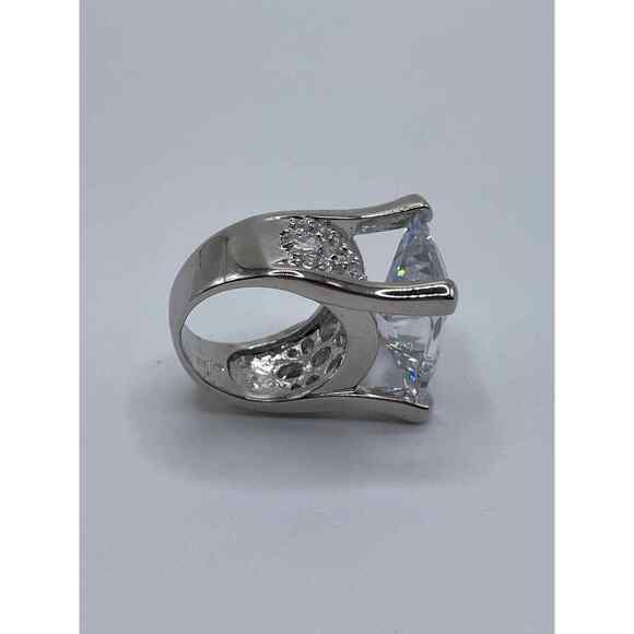 Nolan Miller Crystal Ring Size 7 new with original paperwork - Picture 9 of 16